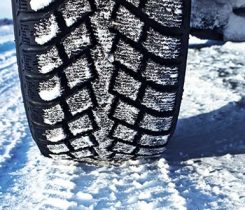 winter snow tire. Photo: iStock.com/AGrigorjeva