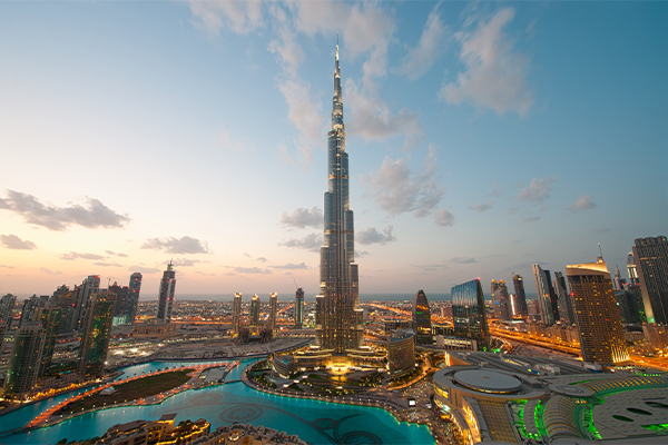 Dubai skyline photo: dblight/E+/Getty Images)