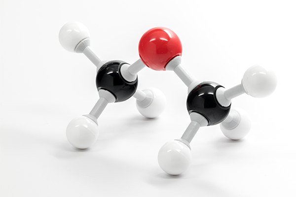 Dimethyl ether molecule image: knowlesgallery/iStock / Getty Images Plus/Getty Images