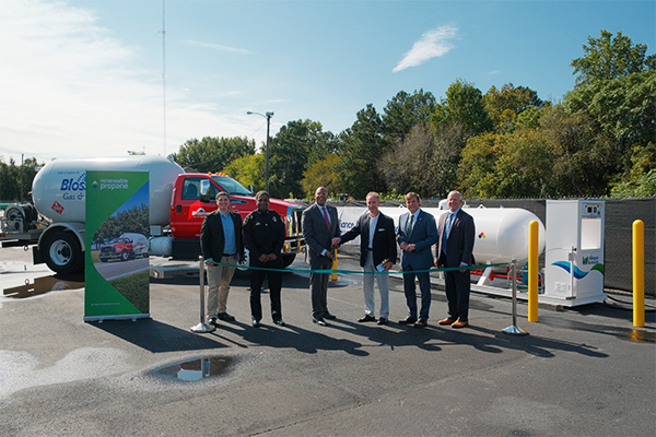 Ribbon-cutting photo by Will Rummel