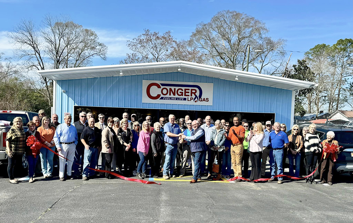 Ribbon-cutting photo courtesy of Conger LP Gas