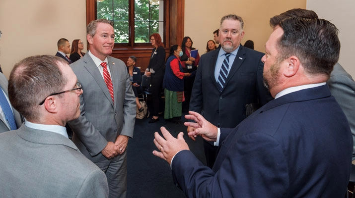 The Ohio group starts its day with a valuable meeting with Sen. Jon Husted, second from left. (Photo by LP Gas Staff)